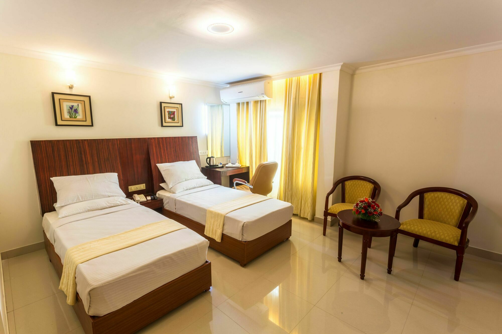 Genx Kr Inn Manyata Bangalore Exterior foto